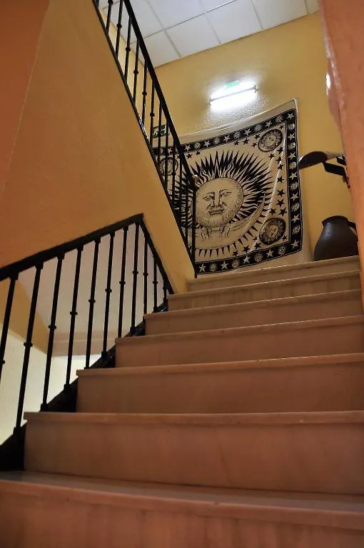 Pink House Guest House Malaga