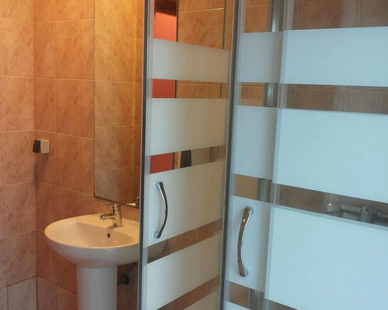 Pink House Guest House Malaga